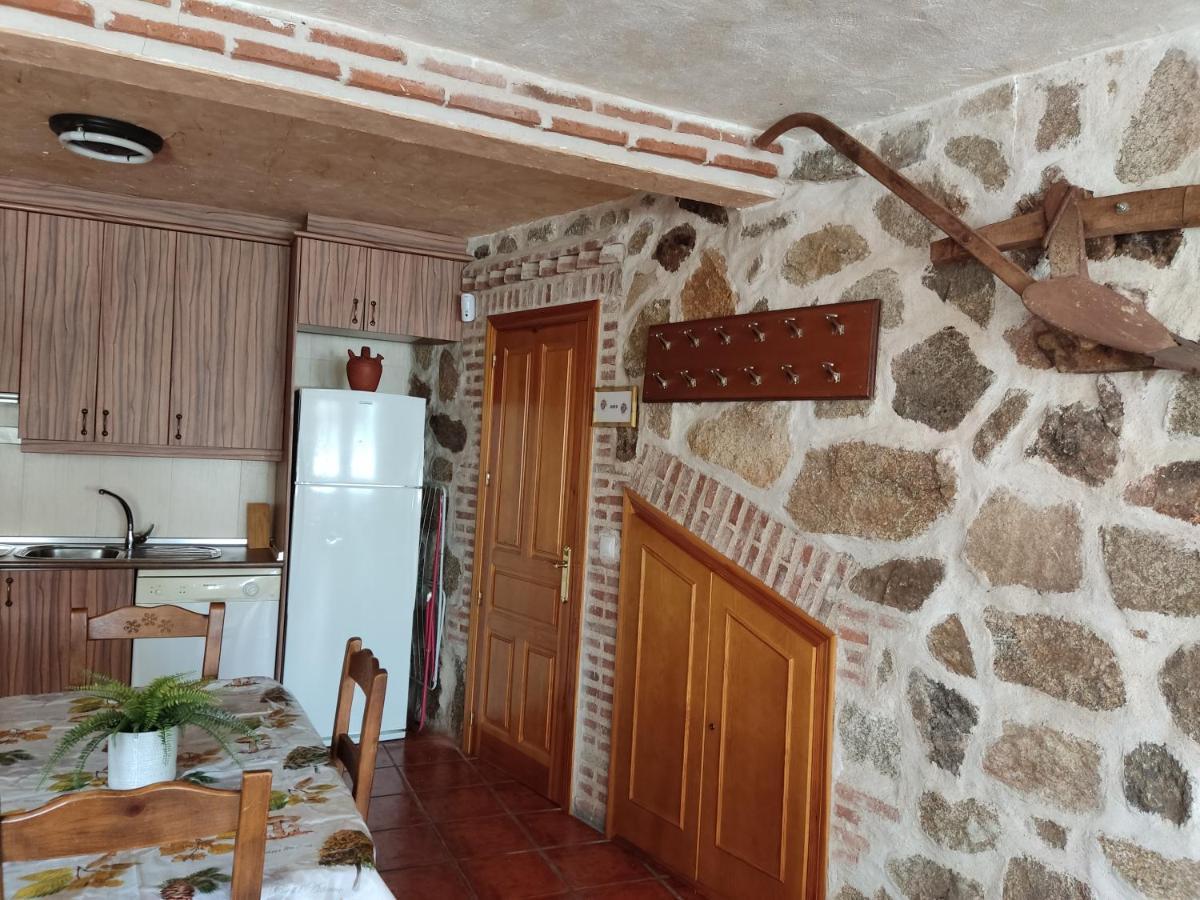 Casa Rural El Pajar Navaluenga Exterior photo